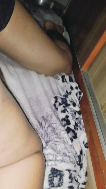 Midnight craves of cock😋20