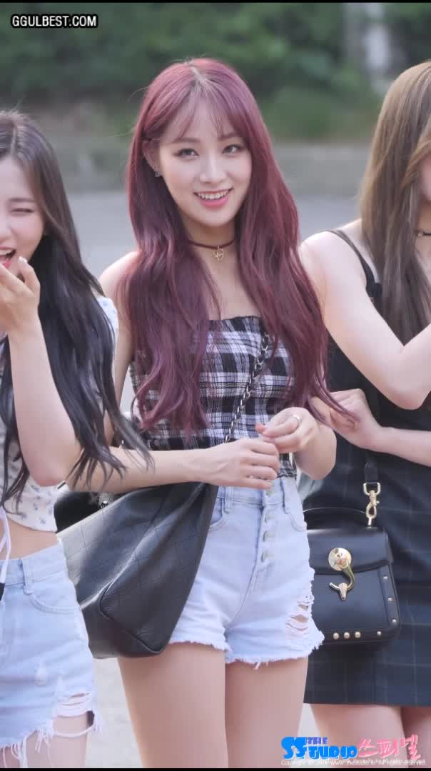 NATURE Saebom music bank .gif