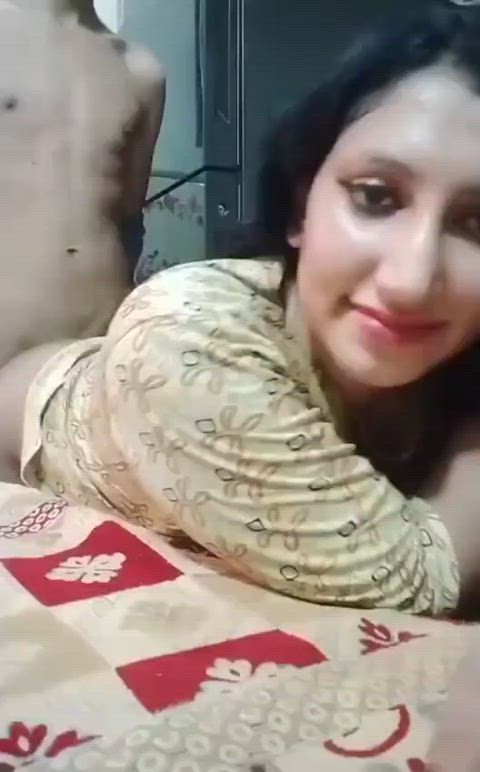 backshots milf pakistani slut gif