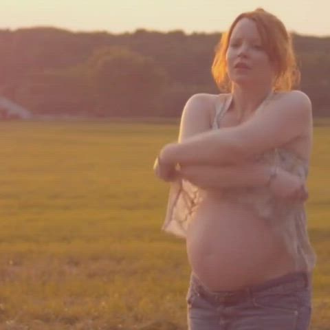 Lauren Ambrose in The River (2013)