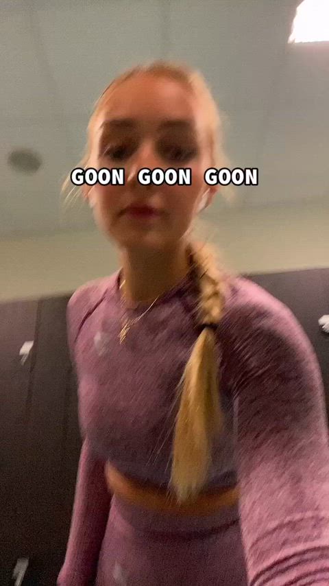 big ass blonde gym pawg gif