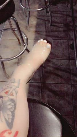 feet feet fetish heels high heels milf selfie stripper toes white girl gif