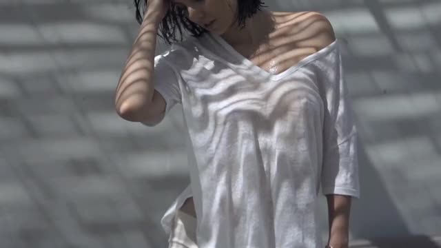 Lauren Cohan gif