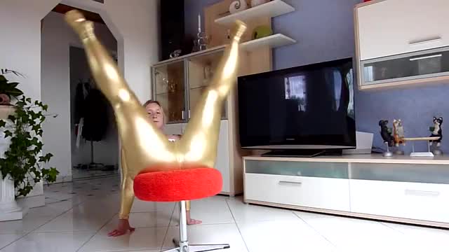 Big German Ass Zentai Strip