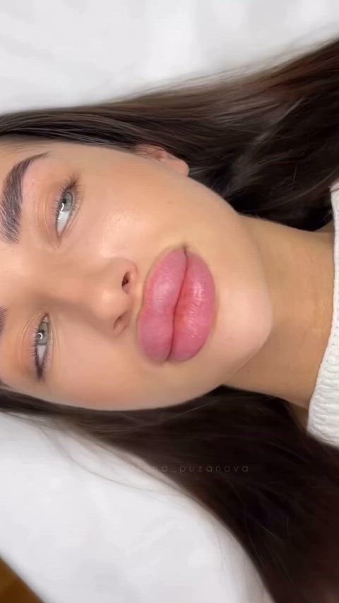 fake lips lips lipstick tik-tok gif