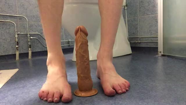 Dildo Footjob