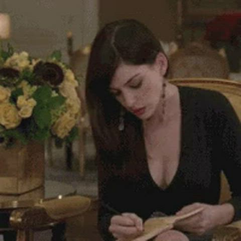 anne hathaway cleavage sexy gif