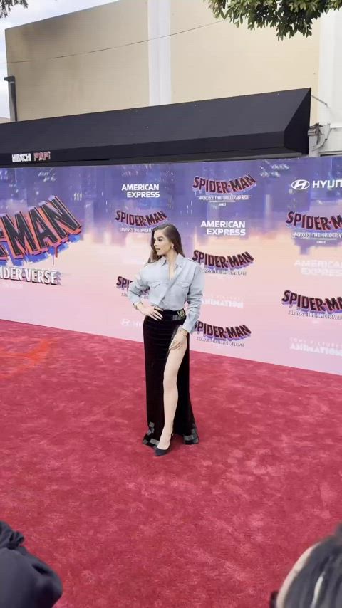 actress brunette celebrity hailee steinfeld high heels legs thighs gif