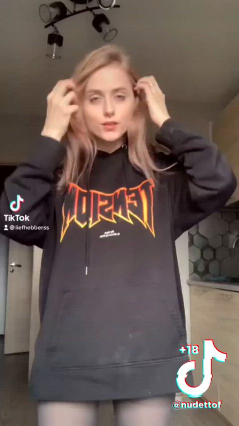 amateur thot tiktok gif