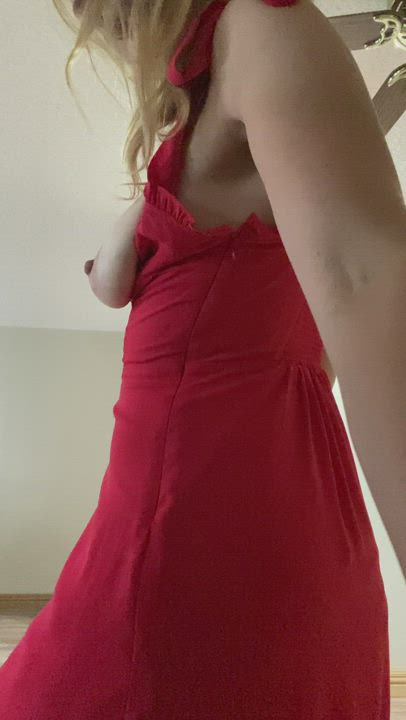 New dresses always give me the urge to put on shows (f)or anyone wanting to watch