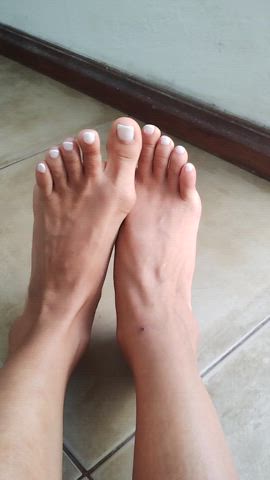 who is hungry for beautiful feet [oc]