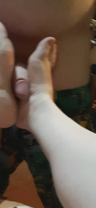 Our first footjob... I need some practice...