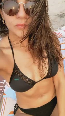 beach big tits bikini bollywood desi indian lips milf pussy gif