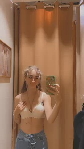 I love having fun in dressing rooms ;) [GIF]