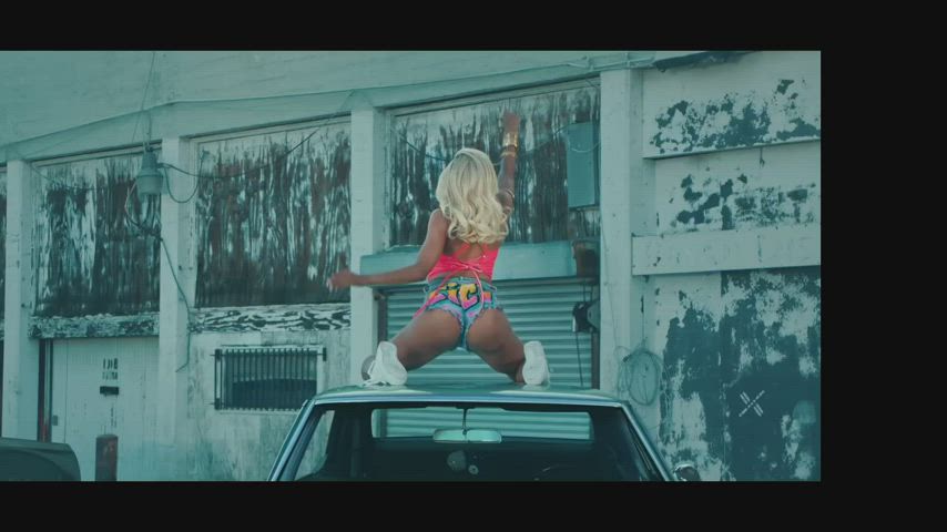 Ciara - Booty