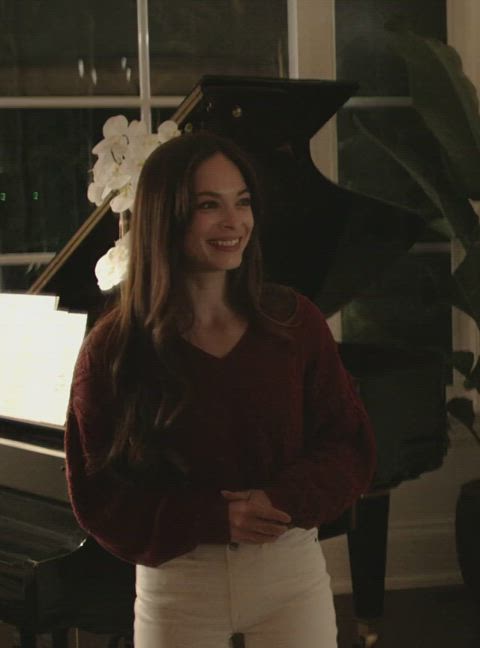 kristin kreuk pants tight gif