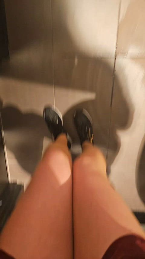 Gas station pee (f)