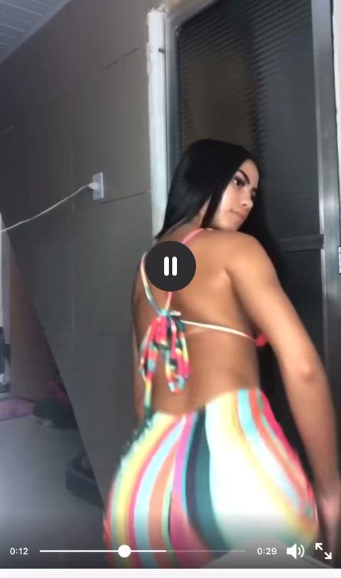 ass shaking booty breeding clothing curvy latina mexican teen thot twerking gif