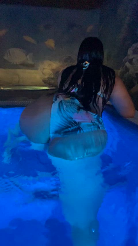 Hope you can handle my big ass 🤭