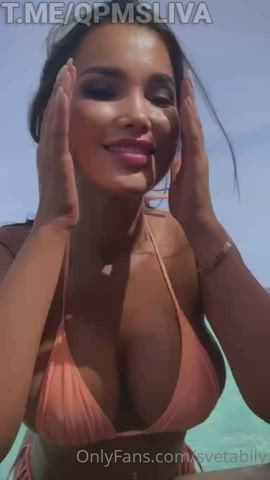 big tits girls onlyfans gif