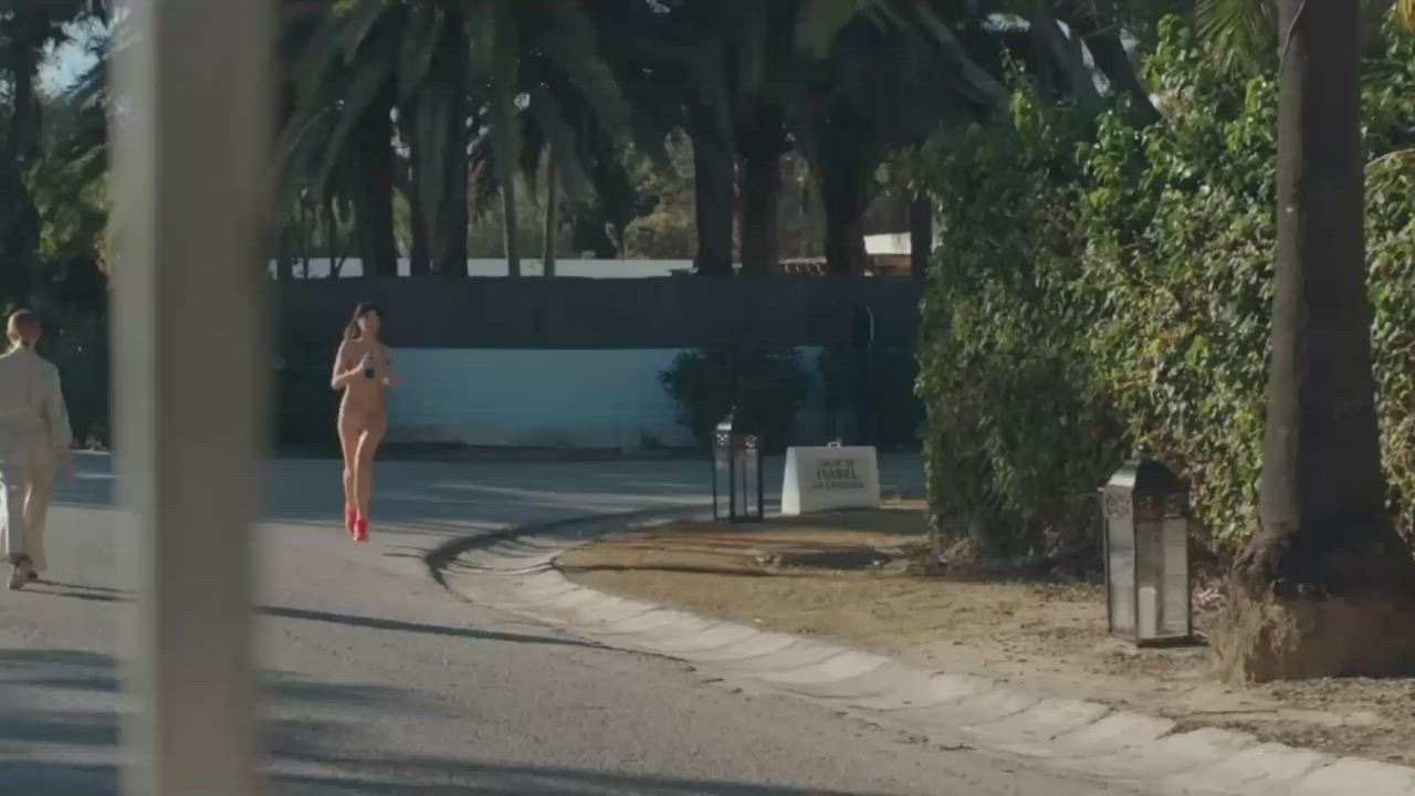 nude yo, mi mujer y mi mujer muerta (2019)