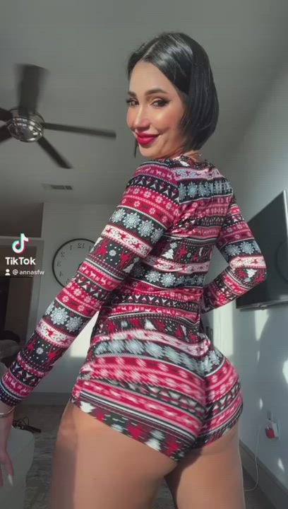 Latina TikTok Twerking gif