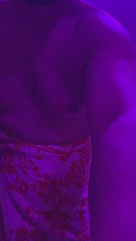 I have a thing for showing off my dick. 💁🏽‍♀️