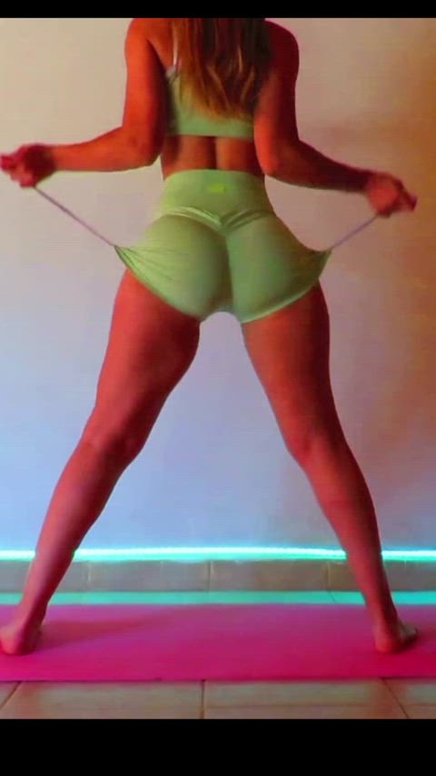 ass spread booty dancer dancing doggystyle leggings stretched stretching tight pussy