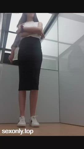 amateur babe doggystyle manyvids office onlyfans secretary spy cam standing doggy