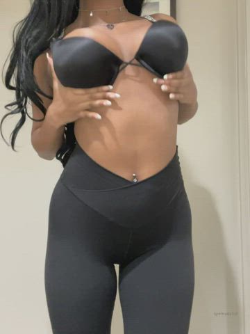 amateur big tits boobs ebony huge tits jiggling natural tits nipples titty drop gif