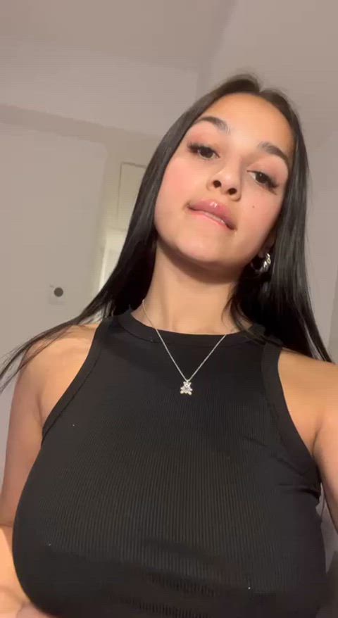 amateur big tits boobs homemade latina natural tits onlyfans solo teen tits curvy-chicks