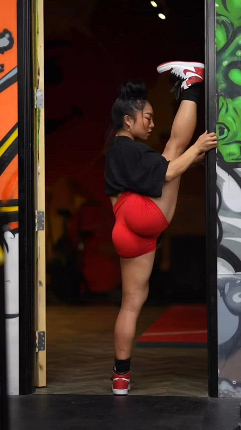 asian ass fit fitness flexible gym gymnast stretching teen gif