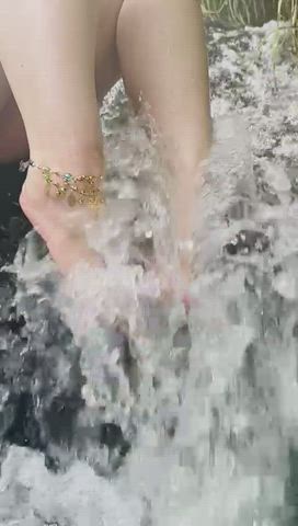 feet feet fetish foot foot fetish latina nsfw outdoor toes underwater gif