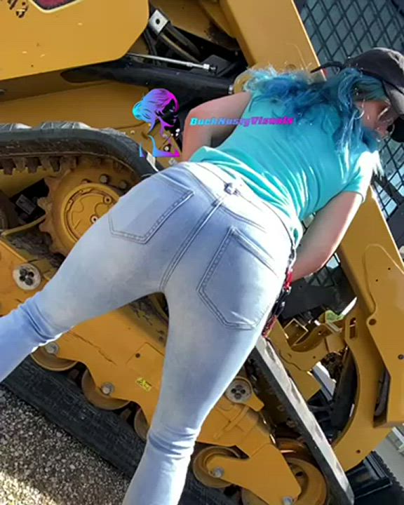 Ass Booty Bouncing Jeans Outdoor Pawg Public Shaking Twerking gif