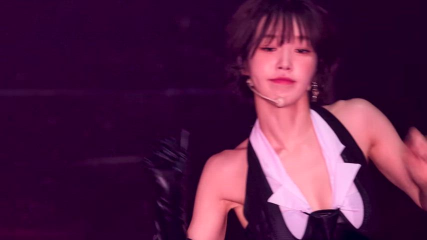 wendy - red velvet (full vid in the comments)