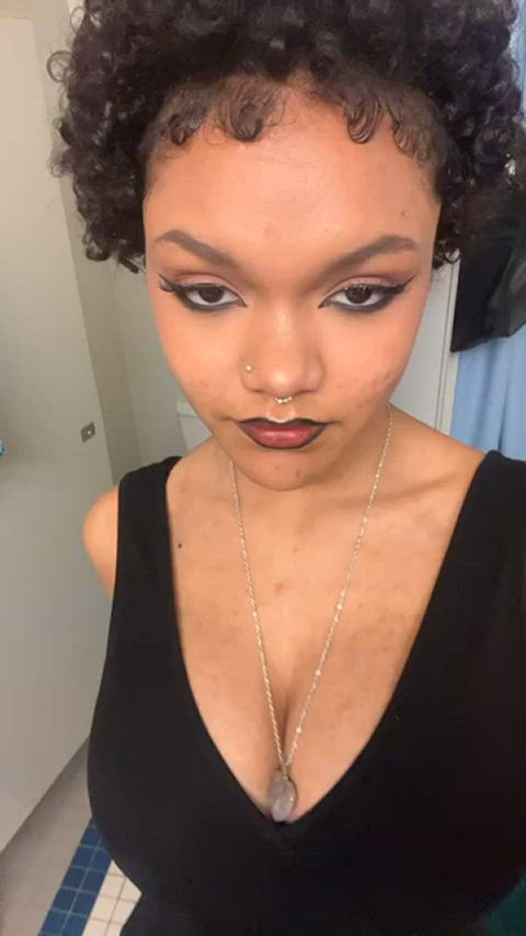 19 years old afro big tits ebony goth onlyfans tease tiktok gif