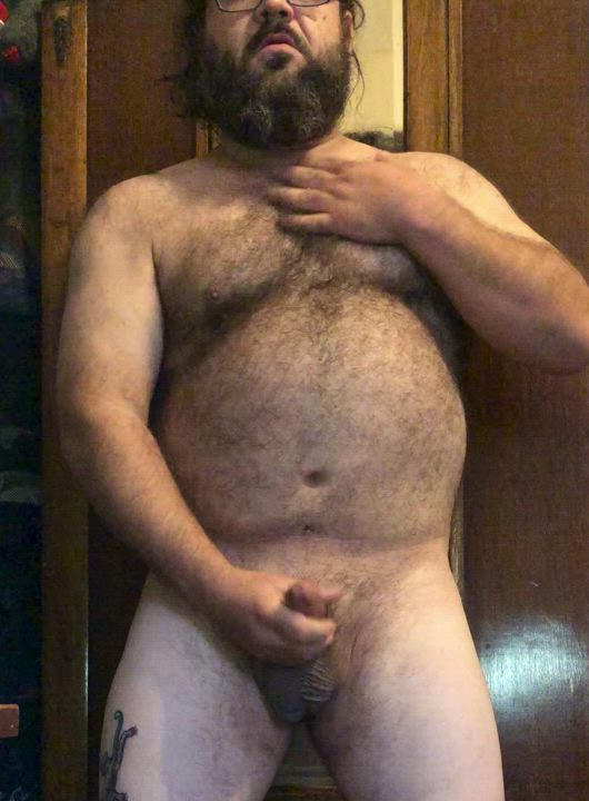 Chubby hairy dad explodes, y’all like ?