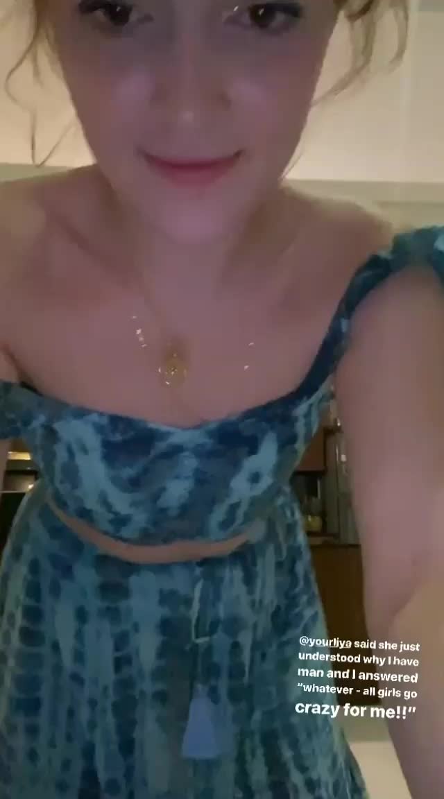 Jia Lissa Dancing