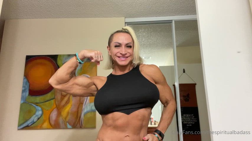 muscles muscular girl muscular milf gif