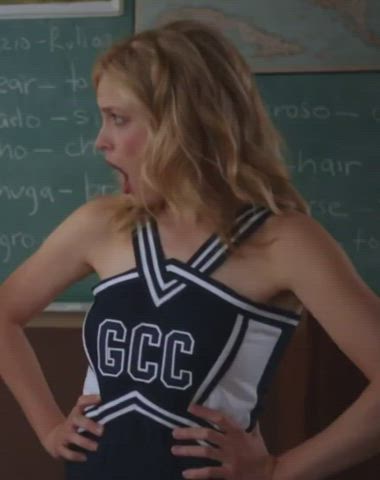 Gillian Jacobs, cheerleader