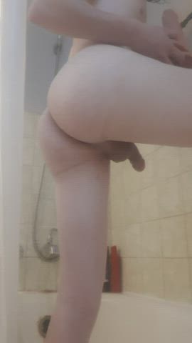Wash my back for me, and I'll let you fuck 😘