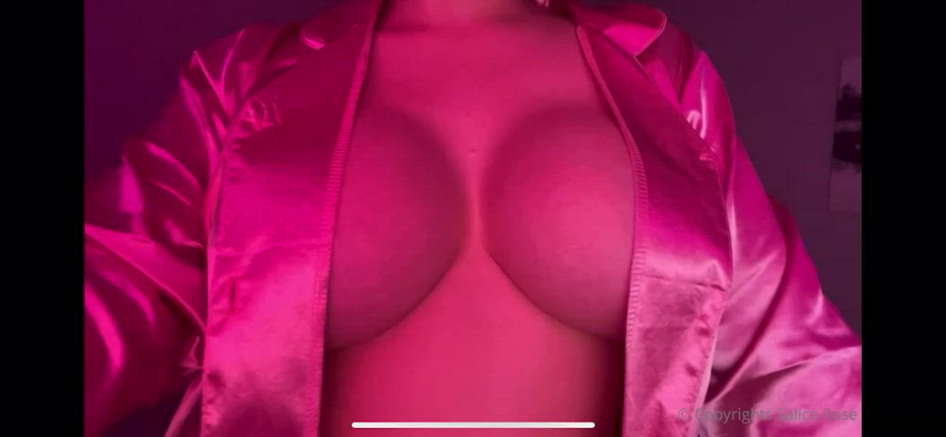 big tits bouncing tits busty huge tits jiggling latina teasing tit worship tits gif