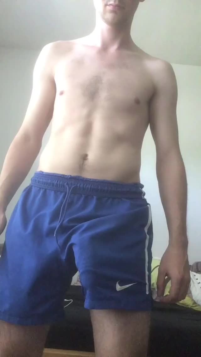 gym short bulge