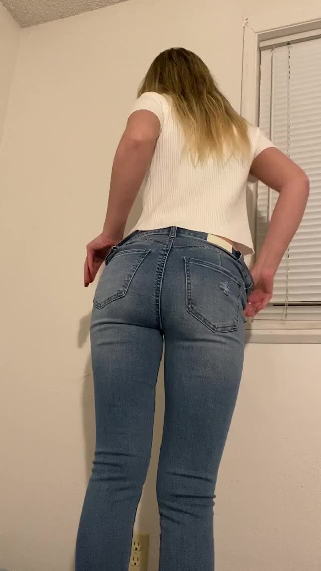 What do you think of my ass? ?? (f) (21) (OC)