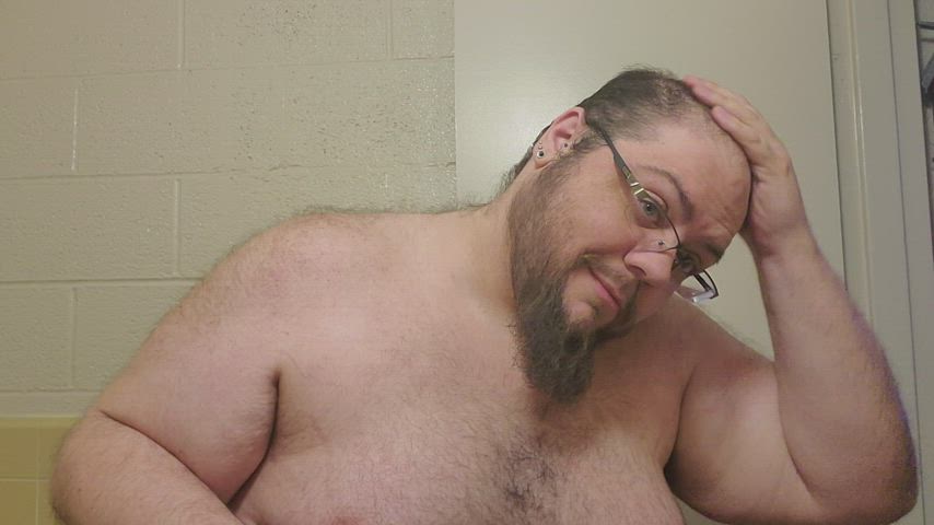 Hairy FTM chub stroking and combing beard