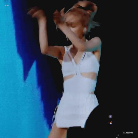 babe dancing kpop gif