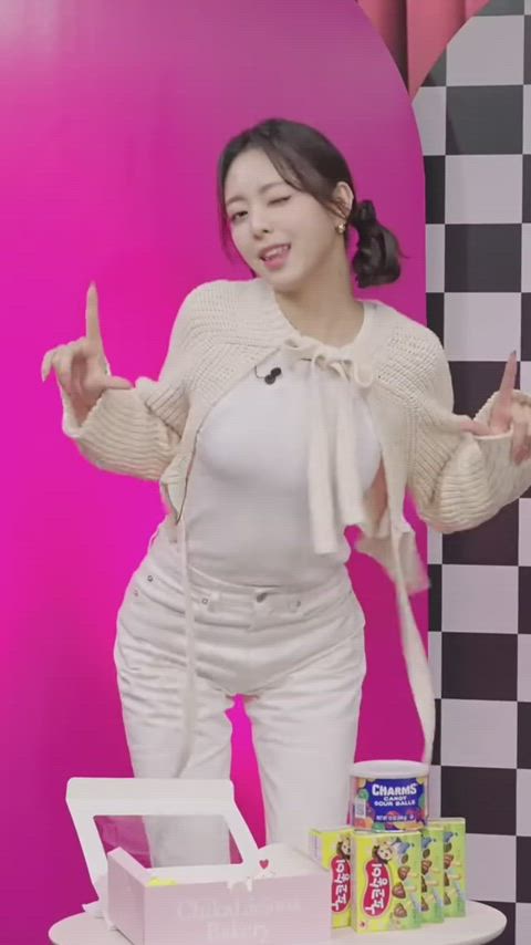 body celebrity korean gif