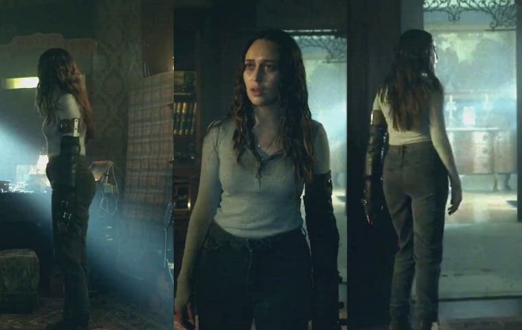 Alycia Debnam-Carey Boobs Brunette Curvy Jeans Tight Ass gif