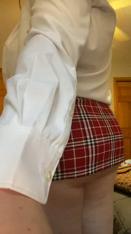 ass big ass jiggle schoolgirl gif