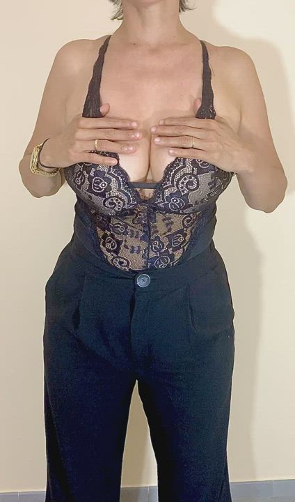 Will tomorrow's outfit like it in my office? (F42y)